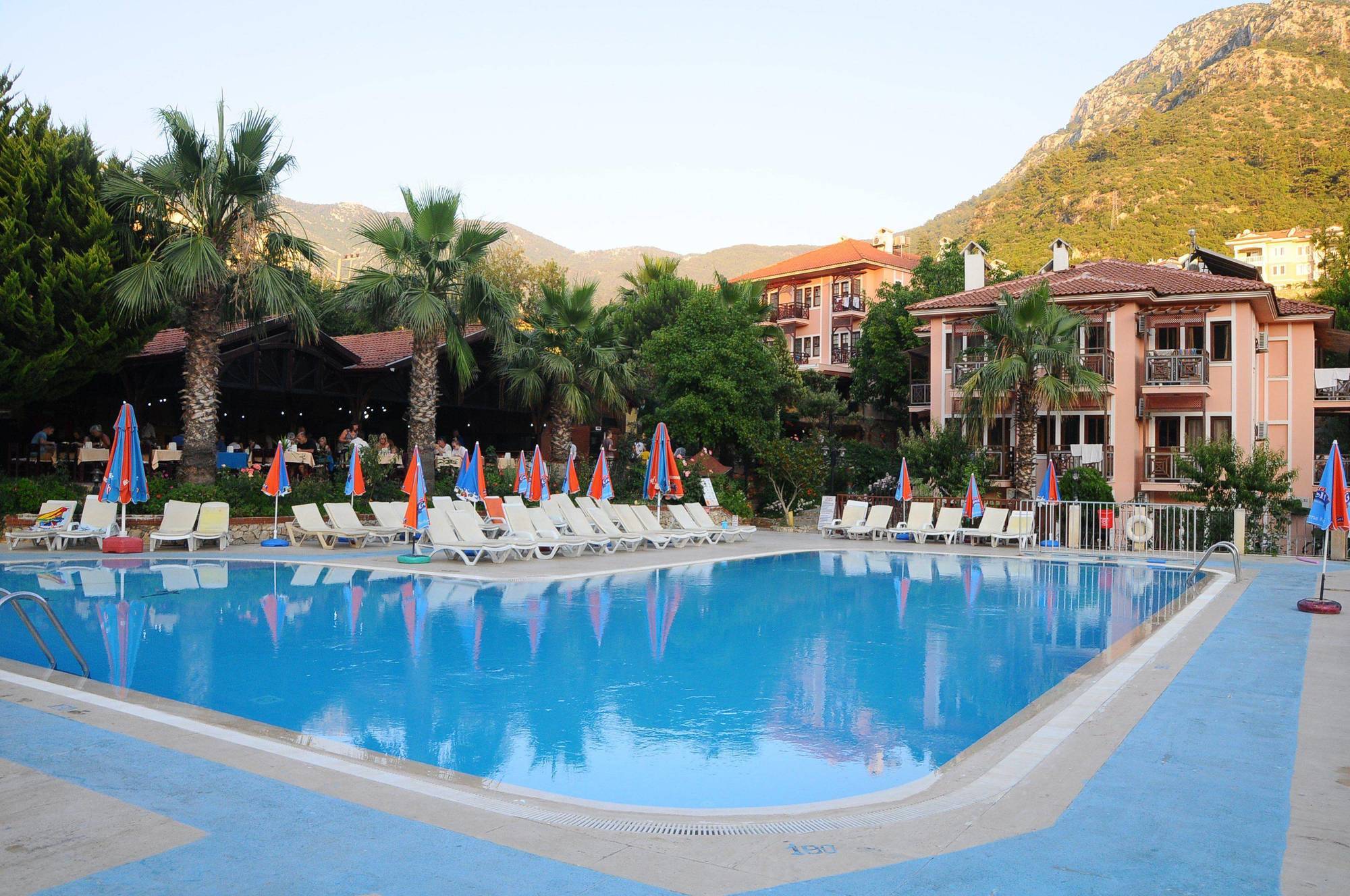 Club Pink Palace Hotel Oludeniz Exterior foto